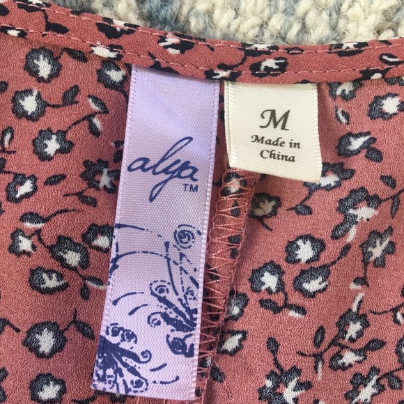 Floral Romper - Picture 2 of 5